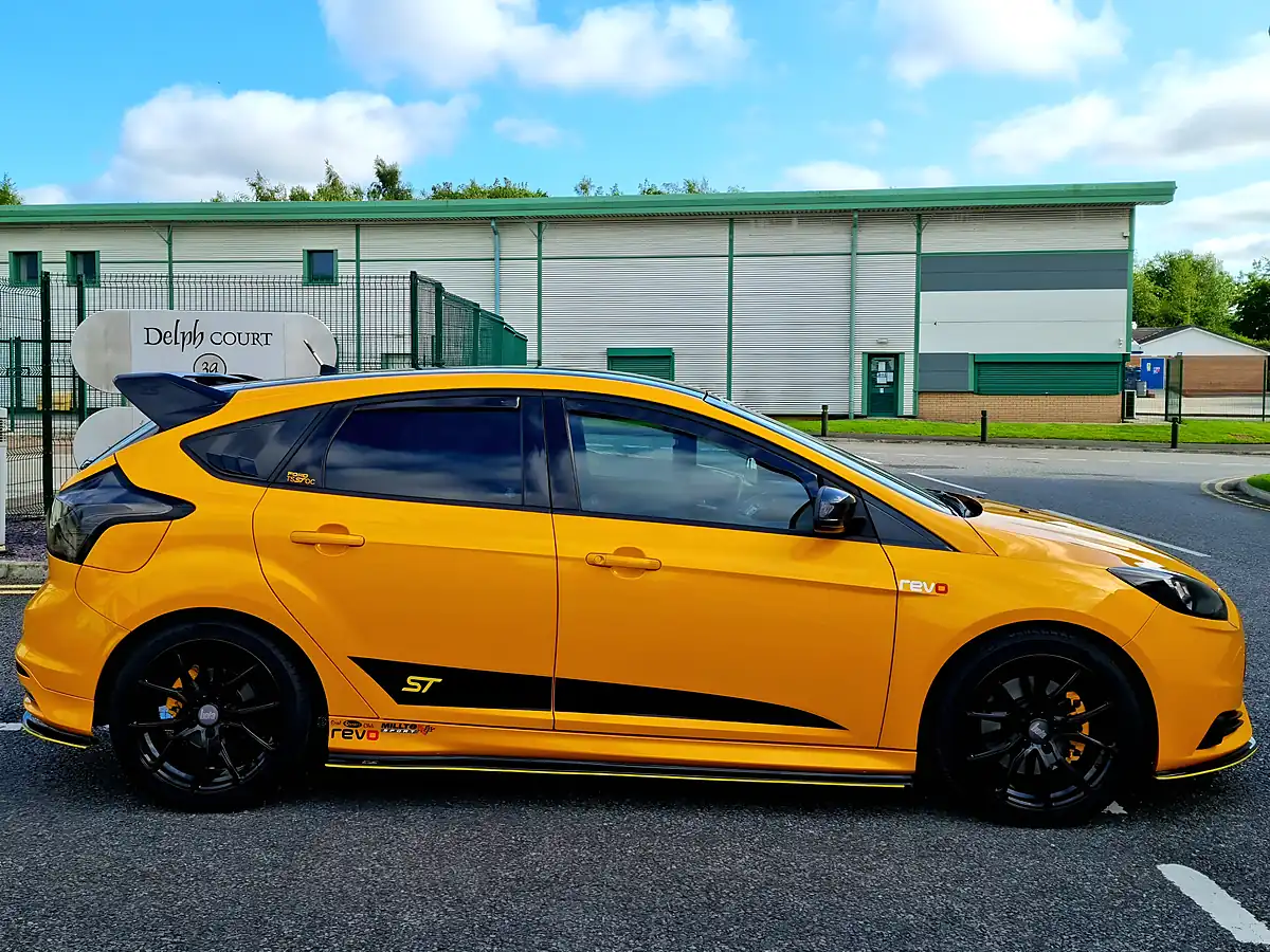 Used 2013 Ford Focus ST-2 Tangerine Scream - Interior and Exterior details 6