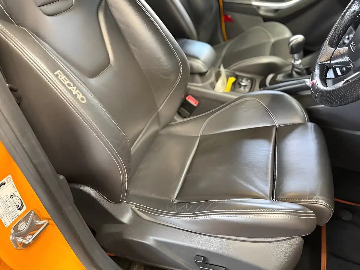 Used 2013 Ford Focus ST-3 Tangerine Scream - Interior and Exterior details 15