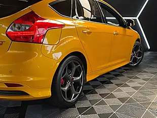 Used 2013 Ford Focus ST-3 Tangerine Scream - Interior and Exterior details 17