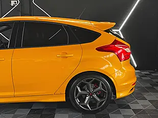 Used 2013 Ford Focus ST-3 Tangerine Scream - Interior and Exterior details 5