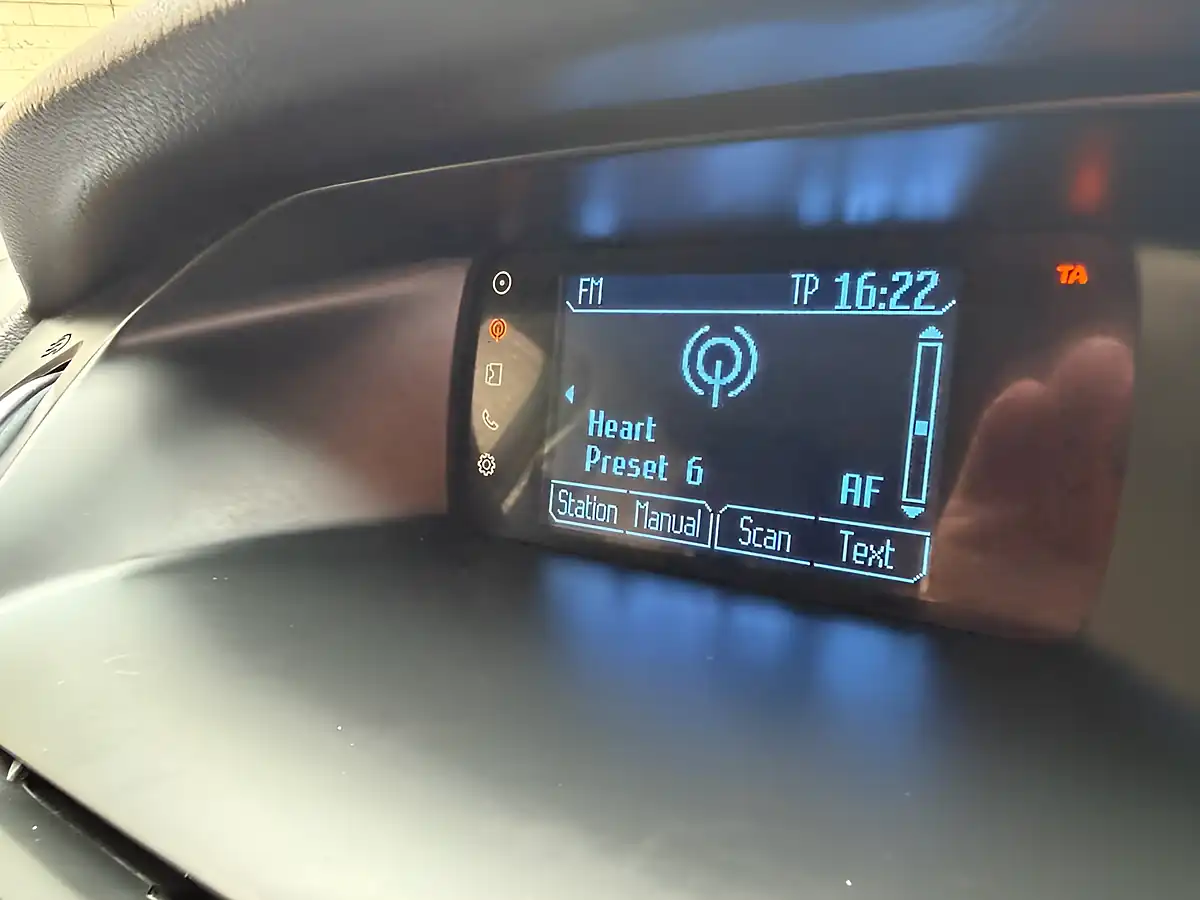 Used 2013 Ford Focus Titanium Silver - Interior and Exterior details 17