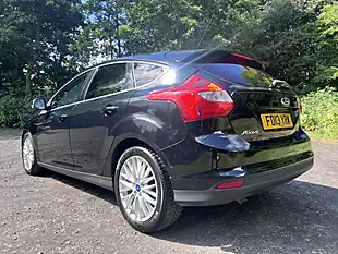 Used 2013 Ford Focus Zetec Black - Interior and Exterior details 10