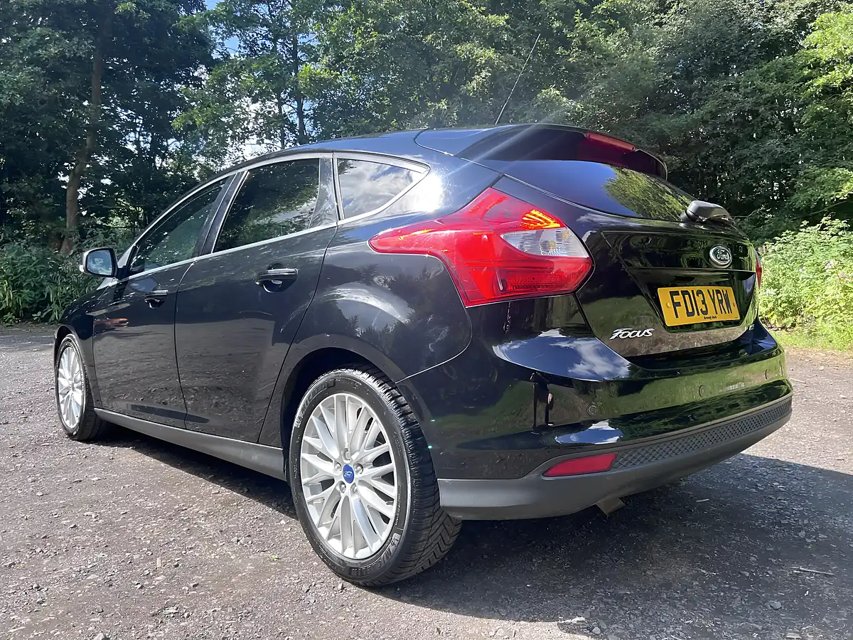 Used 2013 Ford Focus Zetec Black - Interior and Exterior details 10
