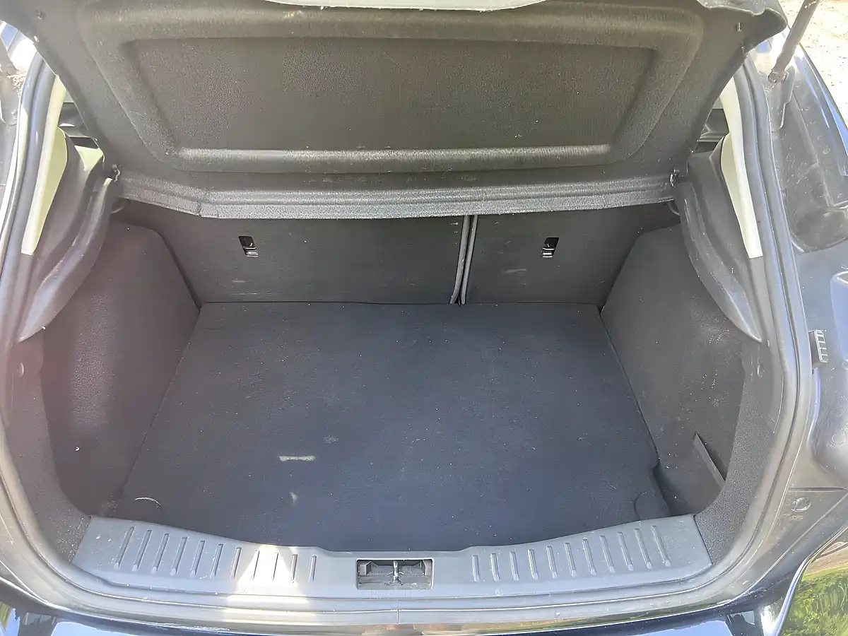Used 2013 Ford Focus Zetec Black - Interior and Exterior details 11