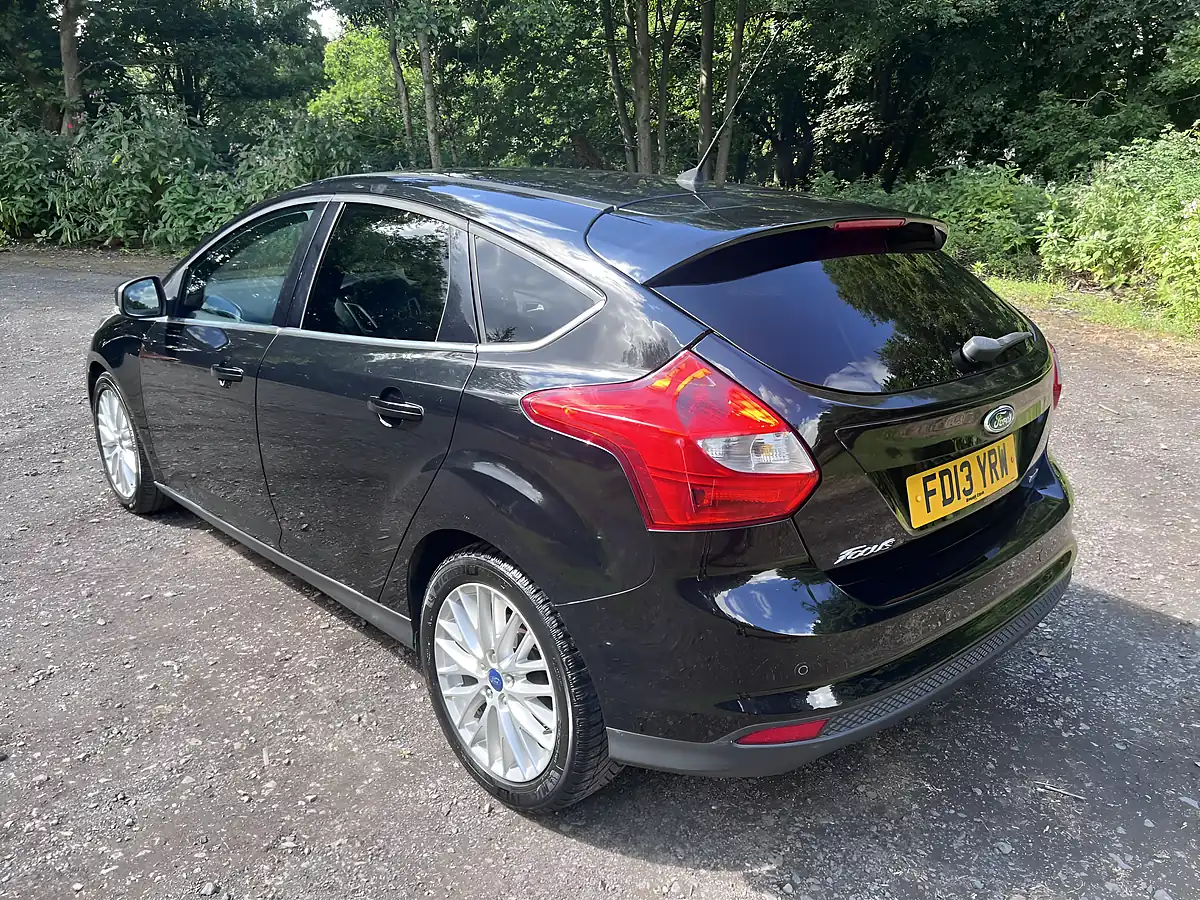Used 2013 Ford Focus Zetec Black - Interior and Exterior details 4