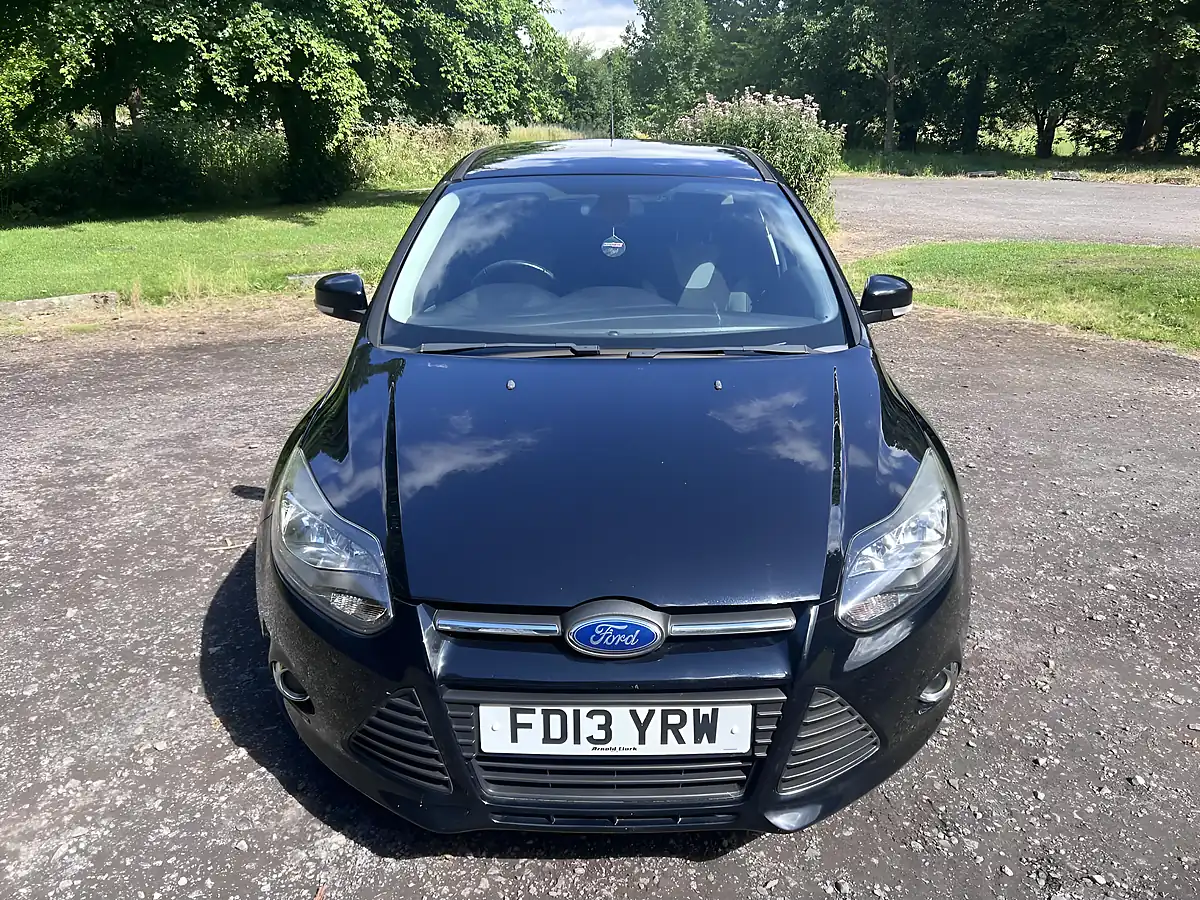 Used 2013 Ford Focus Zetec Black - Interior and Exterior details 9