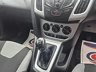 Used 2013 Ford Focus Zetec Black - Interior and Exterior details 12