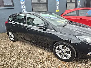 Used 2013 Ford Focus Zetec Black - Interior and Exterior details 20