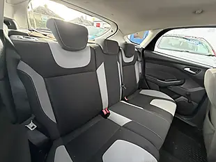 Used 2013 Ford Focus Zetec Blue - Interior and Exterior details 12