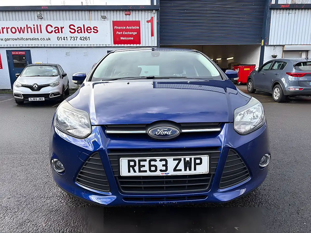 Used 2013 Ford Focus Zetec Blue - Interior and Exterior details 2