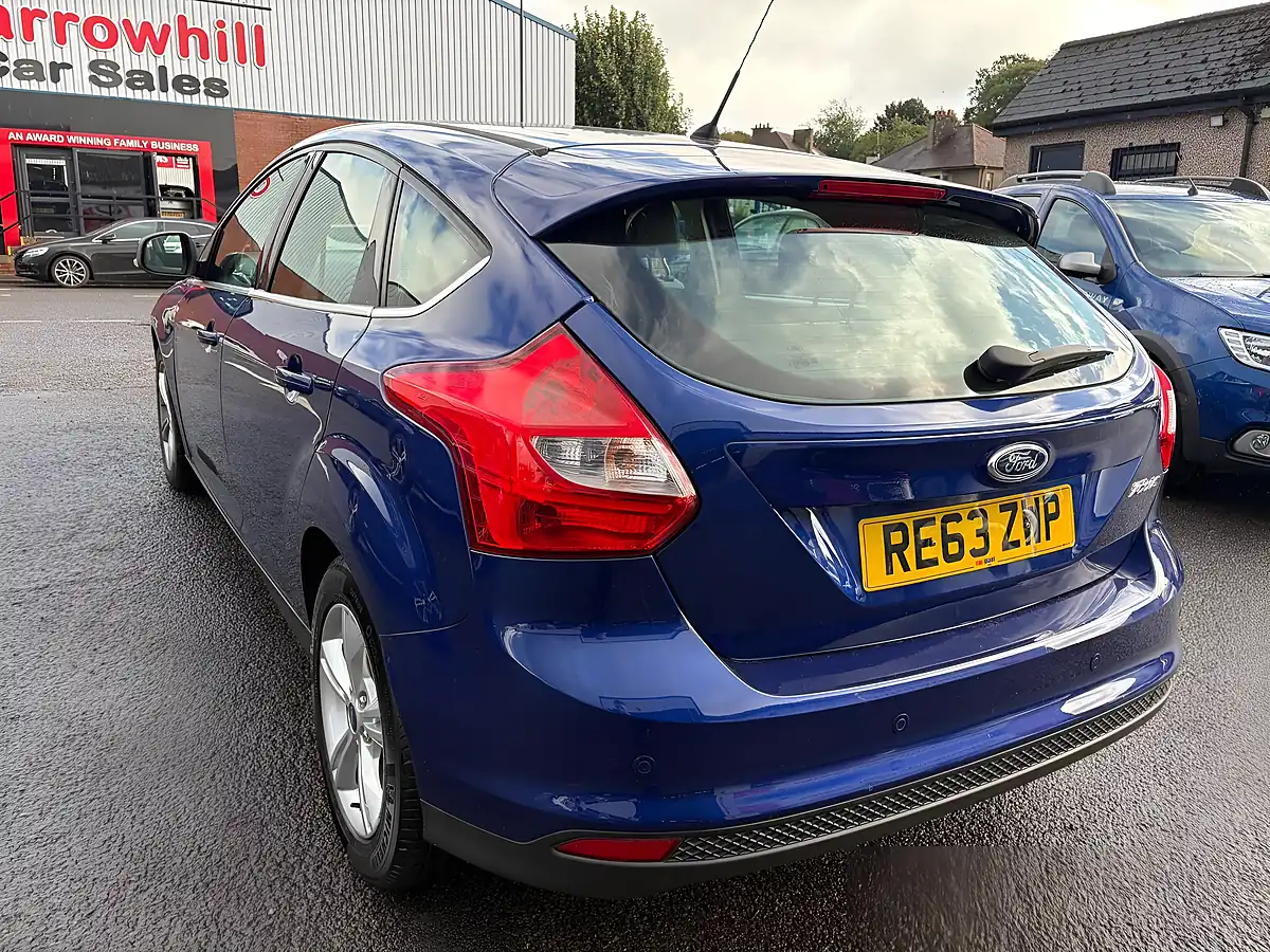 Used 2013 Ford Focus Zetec Blue - Interior and Exterior details 8