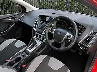Used 2013 Ford Focus Zetec Red - Interior and Exterior details 13