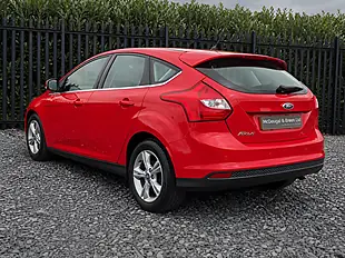 Used 2013 Ford Focus Zetec Red - Interior and Exterior details 6
