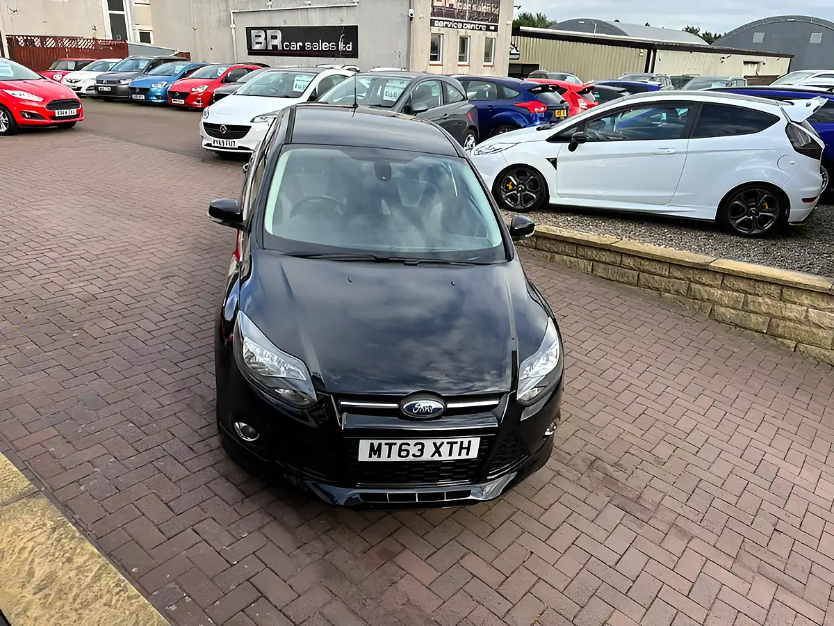 Used 2013 Ford Focus Zetec S Black - Interior and Exterior details 10