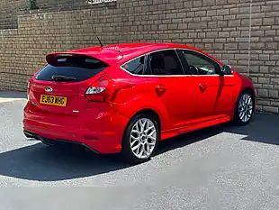 Used 2013 Ford Focus Zetec S Red - Interior and Exterior details 14