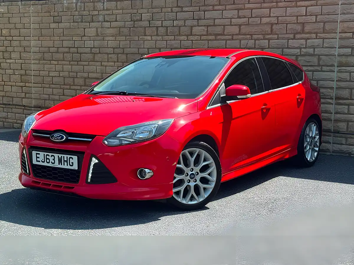 Used 2013 Ford Focus Zetec S Red - Interior and Exterior details 2