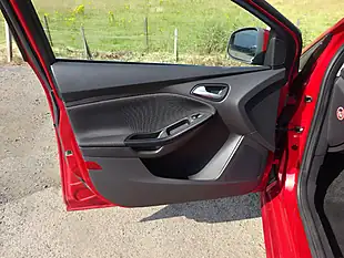 Used 2013 Ford Focus Zetec S Red - Interior and Exterior details 16