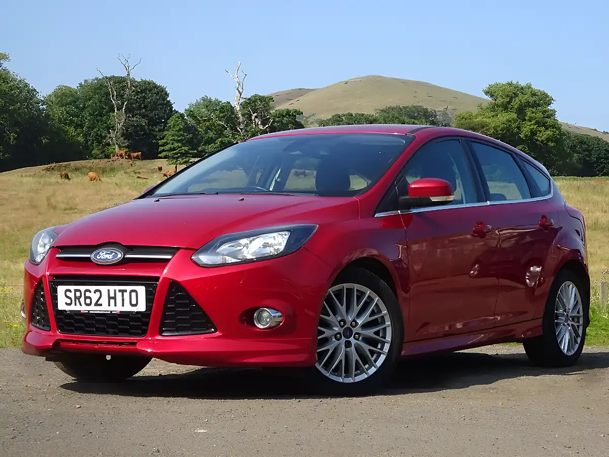 Used 2013 Ford Focus Zetec S Red - Interior and Exterior details 2