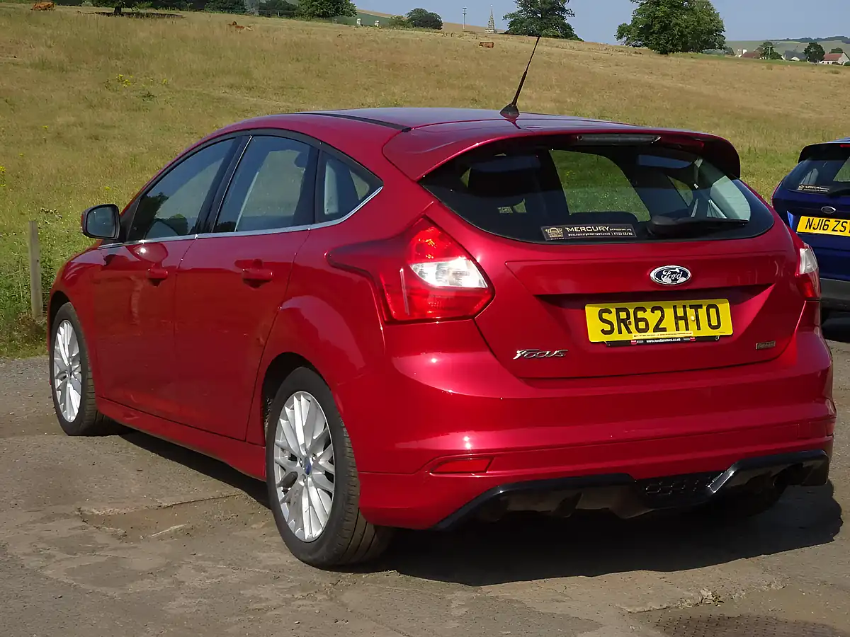 Used 2013 Ford Focus Zetec S Red - Interior and Exterior details 3