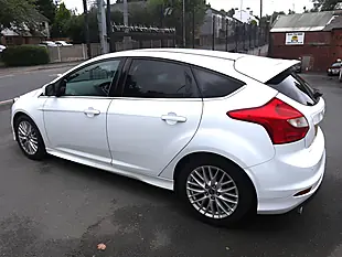 Used 2013 Ford Focus Zetec S White - Interior and Exterior details 12