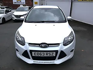 Used 2013 Ford Focus Zetec S White - Interior and Exterior details 4