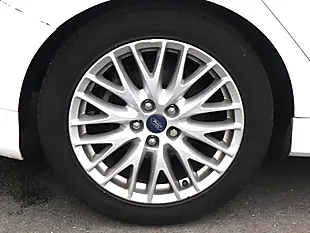 Used 2013 Ford Focus Zetec S White - Interior and Exterior details 8
