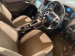 Used 2013 Ford Focus Zetec Silver - Interior and Exterior details 11