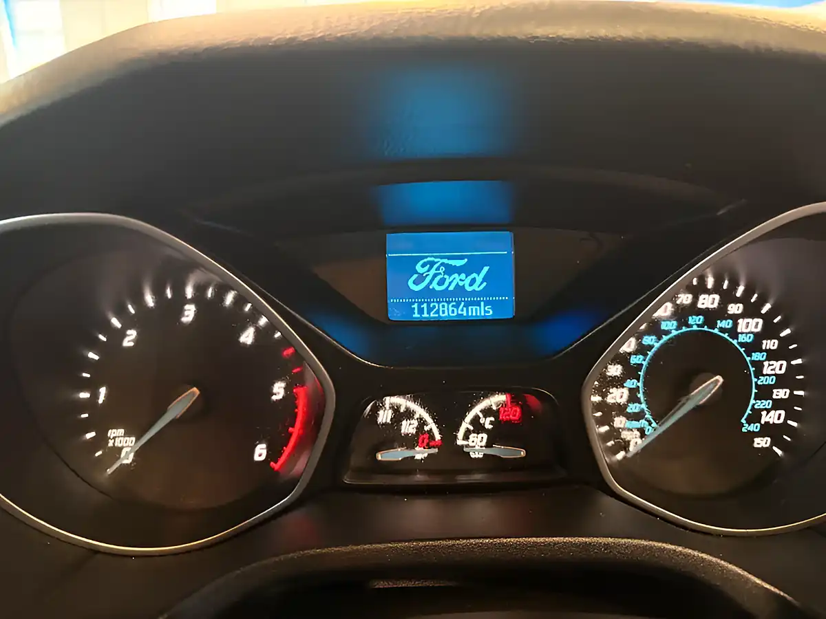 Used 2013 Ford Focus Zetec Silver - Interior and Exterior details 18