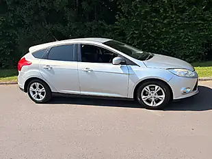 Used 2013 Ford Focus Zetec Silver - Interior and Exterior details 2
