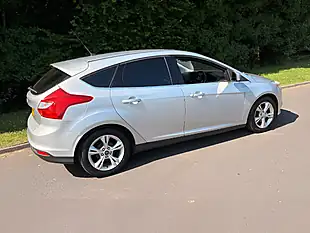 Used 2013 Ford Focus Zetec Silver - Interior and Exterior details 3