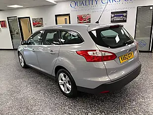 Used 2013 Ford Focus Zetec Silver - Interior and Exterior details 11