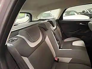 Used 2013 Ford Focus Zetec Silver - Interior and Exterior details 13