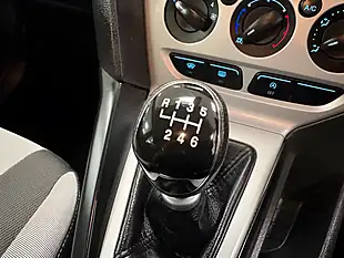 Used 2013 Ford Focus Zetec Silver - Interior and Exterior details 16