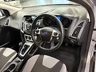 Used 2013 Ford Focus Zetec Silver - Interior and Exterior details 2