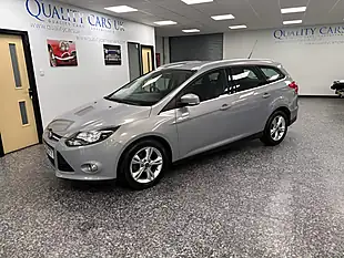 Used 2013 Ford Focus Zetec Silver - Interior and Exterior details 4