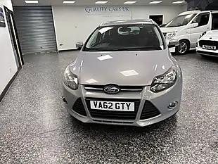 Used 2013 Ford Focus Zetec Silver - Interior and Exterior details 9