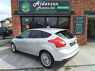 Used 2013 Ford Focus Zetec Silver - Interior and Exterior details 20