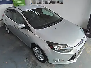 Used 2013 Ford Focus Zetec Silver - Interior and Exterior details 4