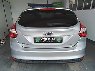 Used 2013 Ford Focus Zetec Silver - Interior and Exterior details 6