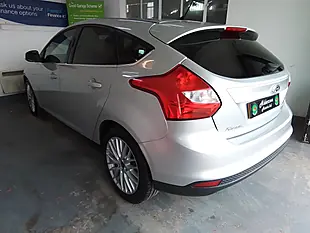 Used 2013 Ford Focus Zetec Silver - Interior and Exterior details 7