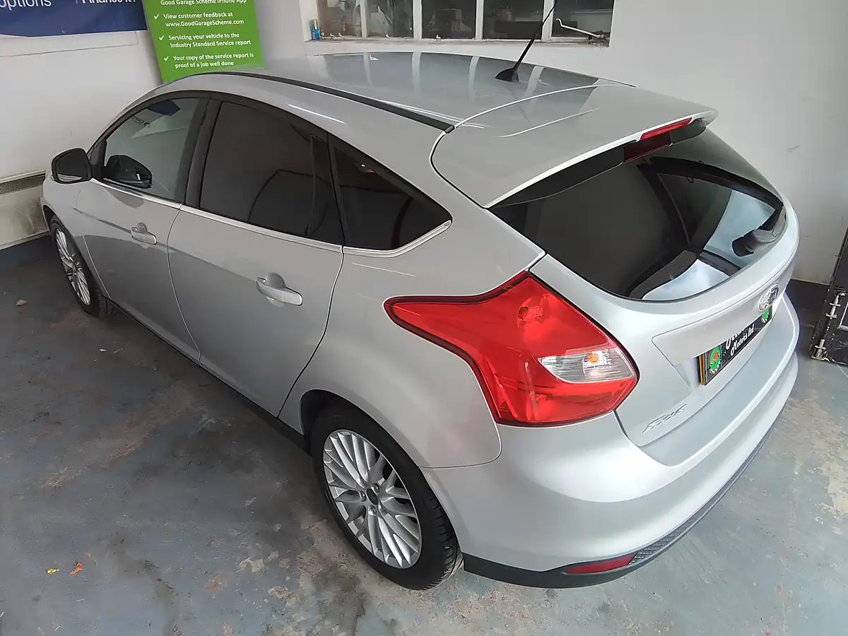 Used 2013 Ford Focus Zetec Silver - Interior and Exterior details 9