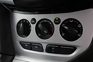Used 2013 Ford Focus Zetec Silver - Interior and Exterior details 19