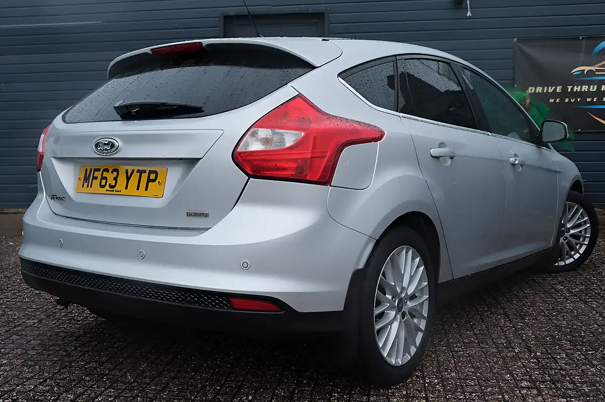 Used 2013 Ford Focus Zetec Silver - Interior and Exterior details 4