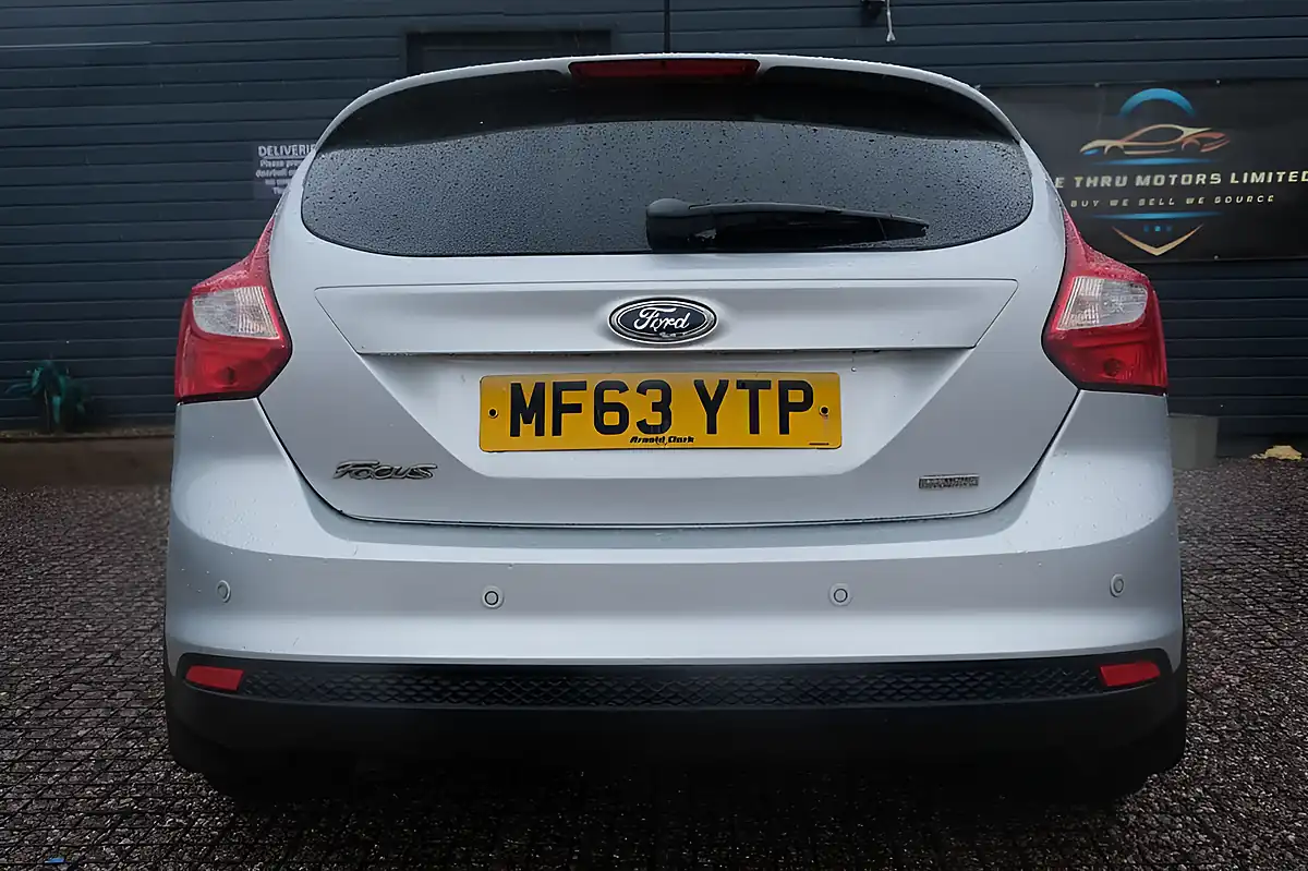 Used 2013 Ford Focus Zetec Silver - Interior and Exterior details 5