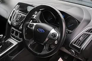 Used 2013 Ford Focus Zetec Silver - Interior and Exterior details 9