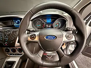 Used 2013 Ford Focus Zetec White - Interior and Exterior details 8