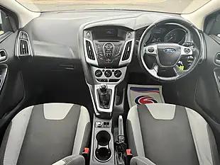 Used 2013 Ford Focus Zetec White - Interior and Exterior details 10