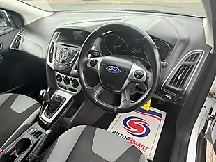 Used 2013 Ford Focus Zetec White - Interior and Exterior details 9