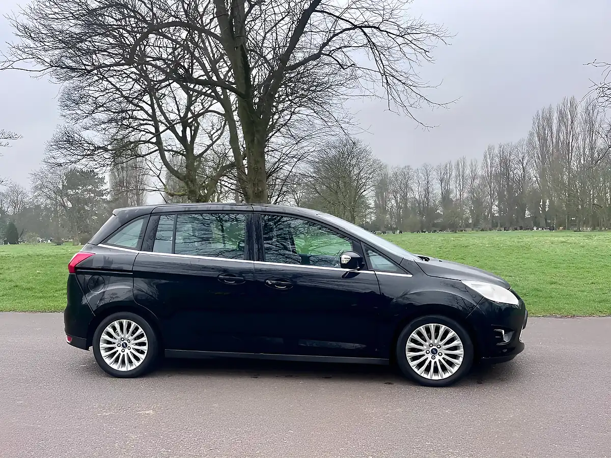 Used 2013 Ford Grand C-Max Titanium Panther Black - Interior and Exterior details 10