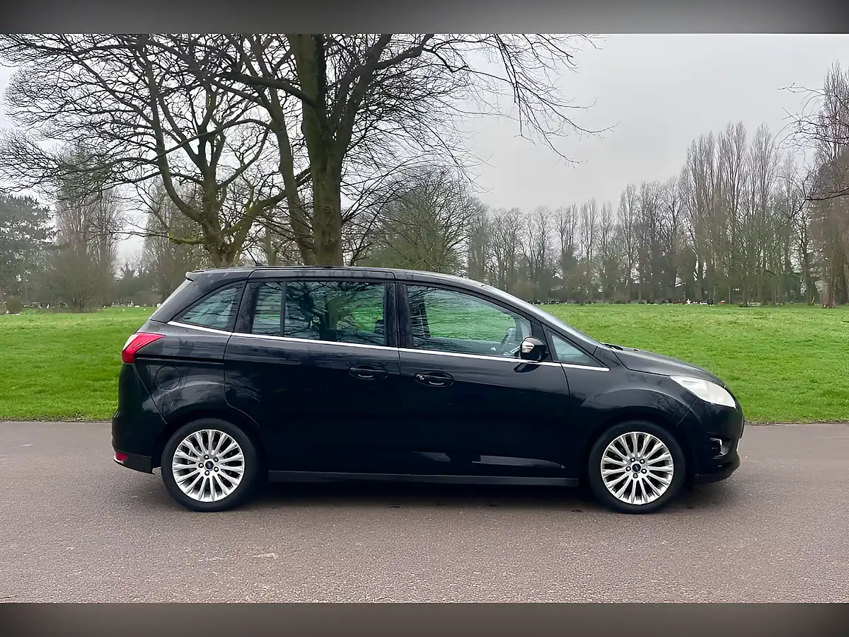 Used 2013 Ford Grand C-Max Titanium Panther Black - Interior and Exterior details 12